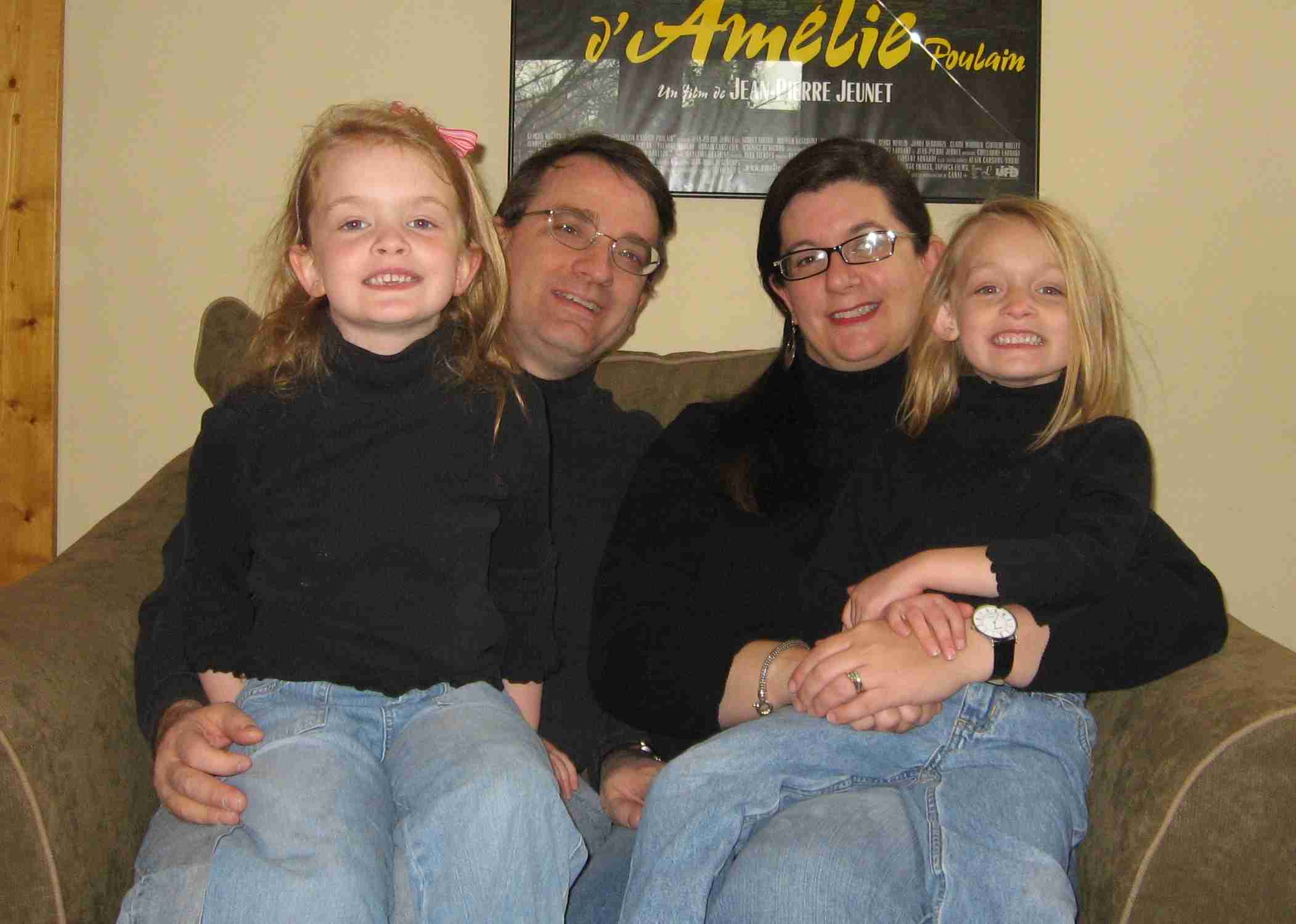 2009-03-28 Curtis Family in black turlenecks.jpg